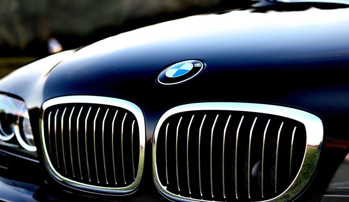 Historia BMW w delikatnym zarysie.